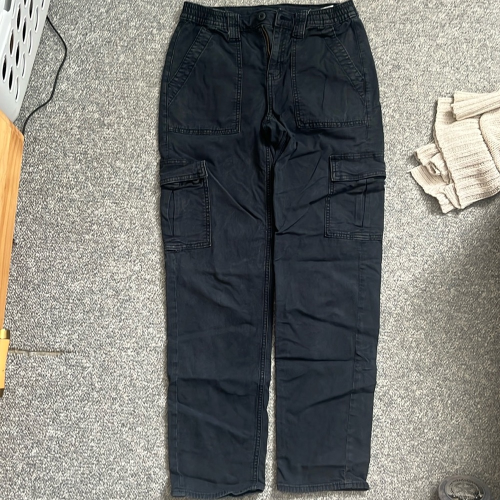 American Eagle straight leg cargo pants